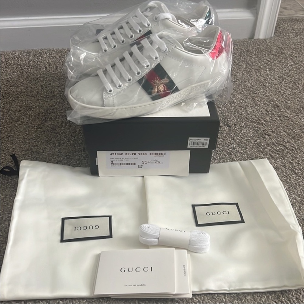 Gucci Ace Bee Sneakers